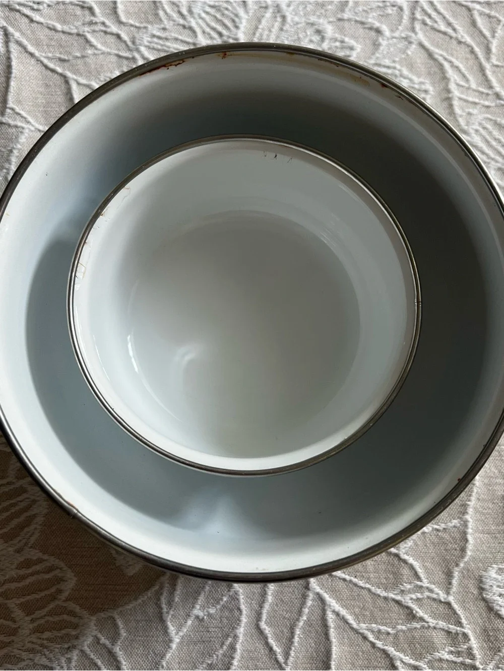 Vintage set enamel